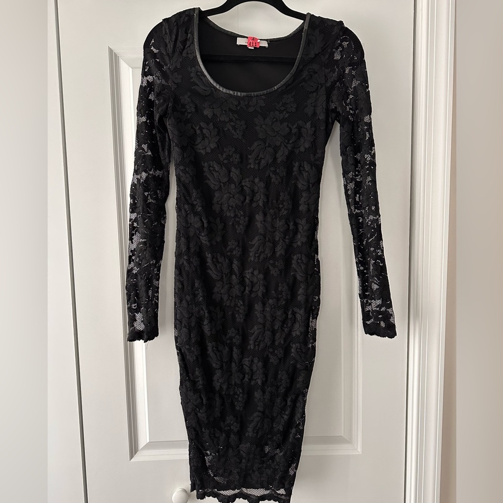 Super flattering black lace, stretchy Robert Rodriguez dress